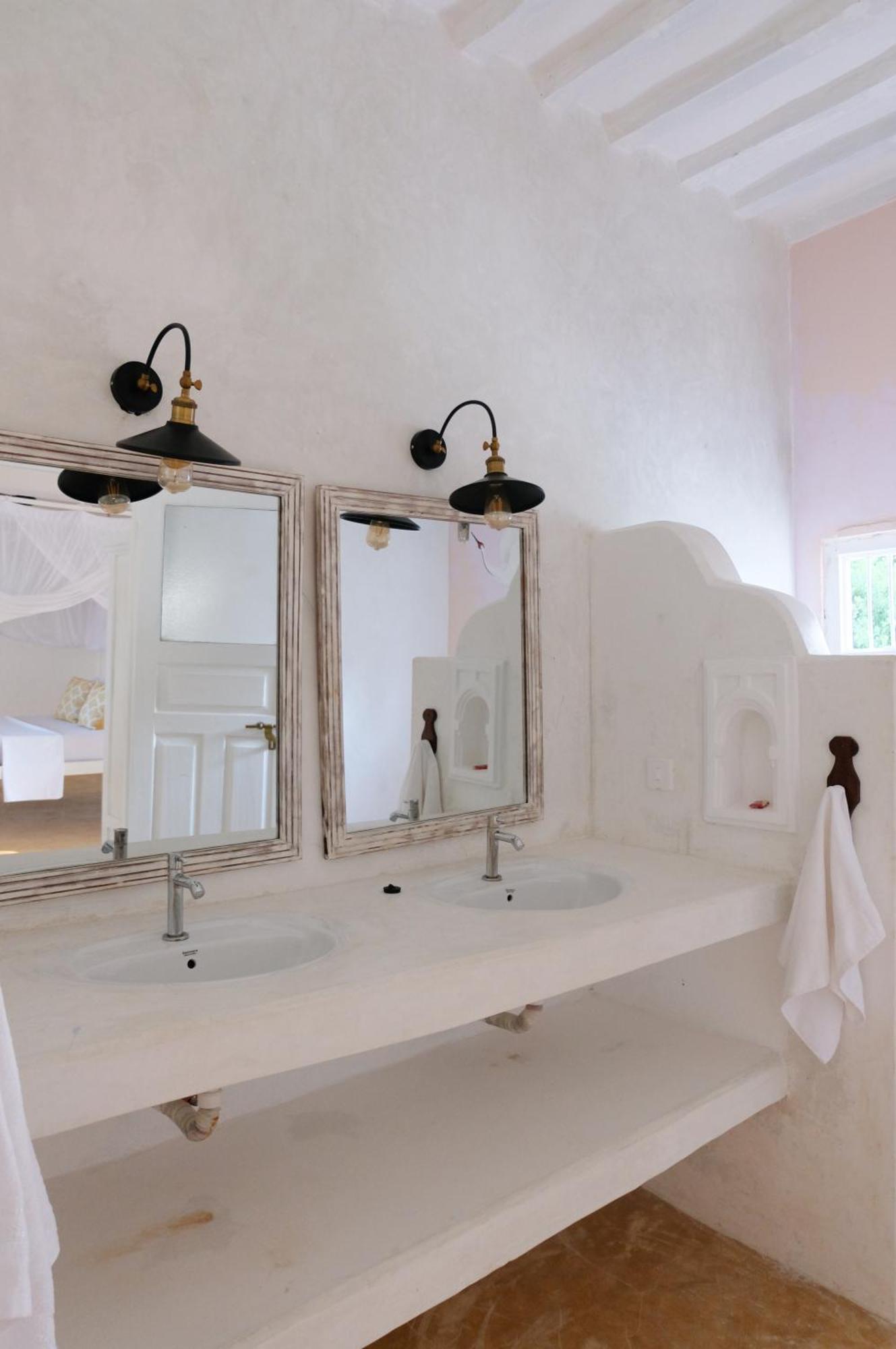 Bed and breakfast Shela Bahari Extérieur photo