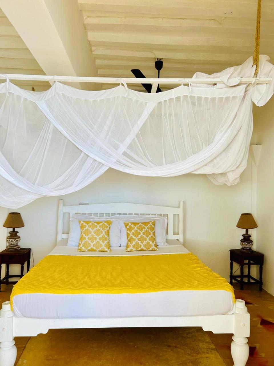 Bed and breakfast Shela Bahari Extérieur photo